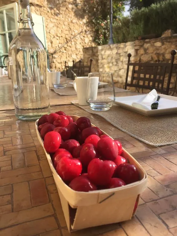 Le Barroux La Ferme Des Belugues B&B