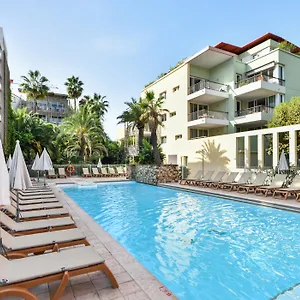 Aparthotel Pierre & Vacances Premium Port Prestige, Antibes