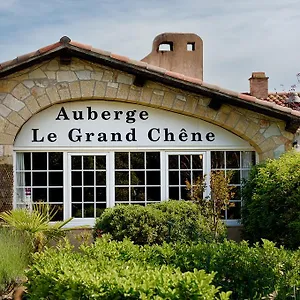 Hotel Auberge Du Grand Chene, Sillans-la Cascade